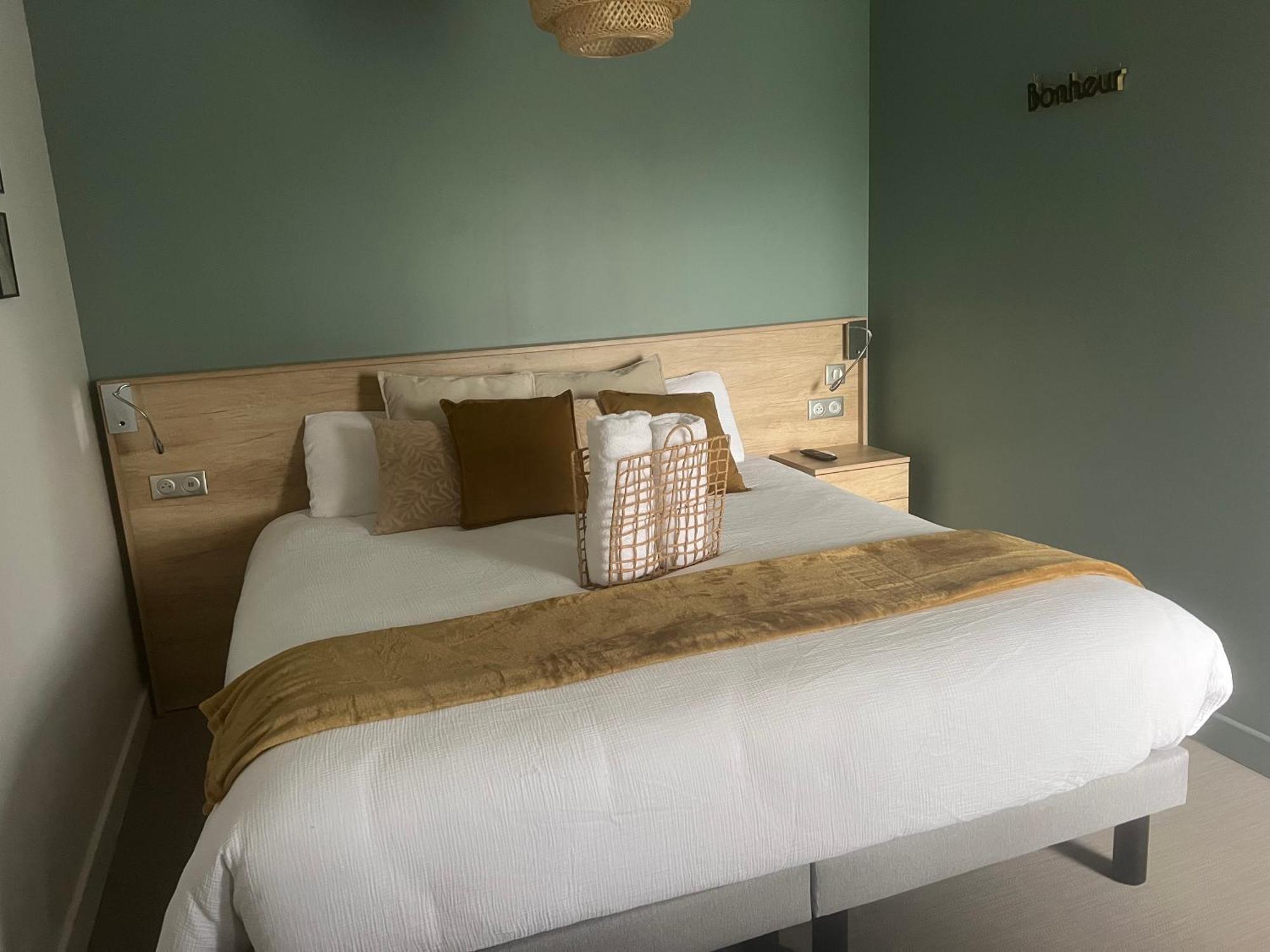 Chambre Privatisee L'Ermitage Vue Sur La Mayenne Chateau-Gontier Ngoại thất bức ảnh