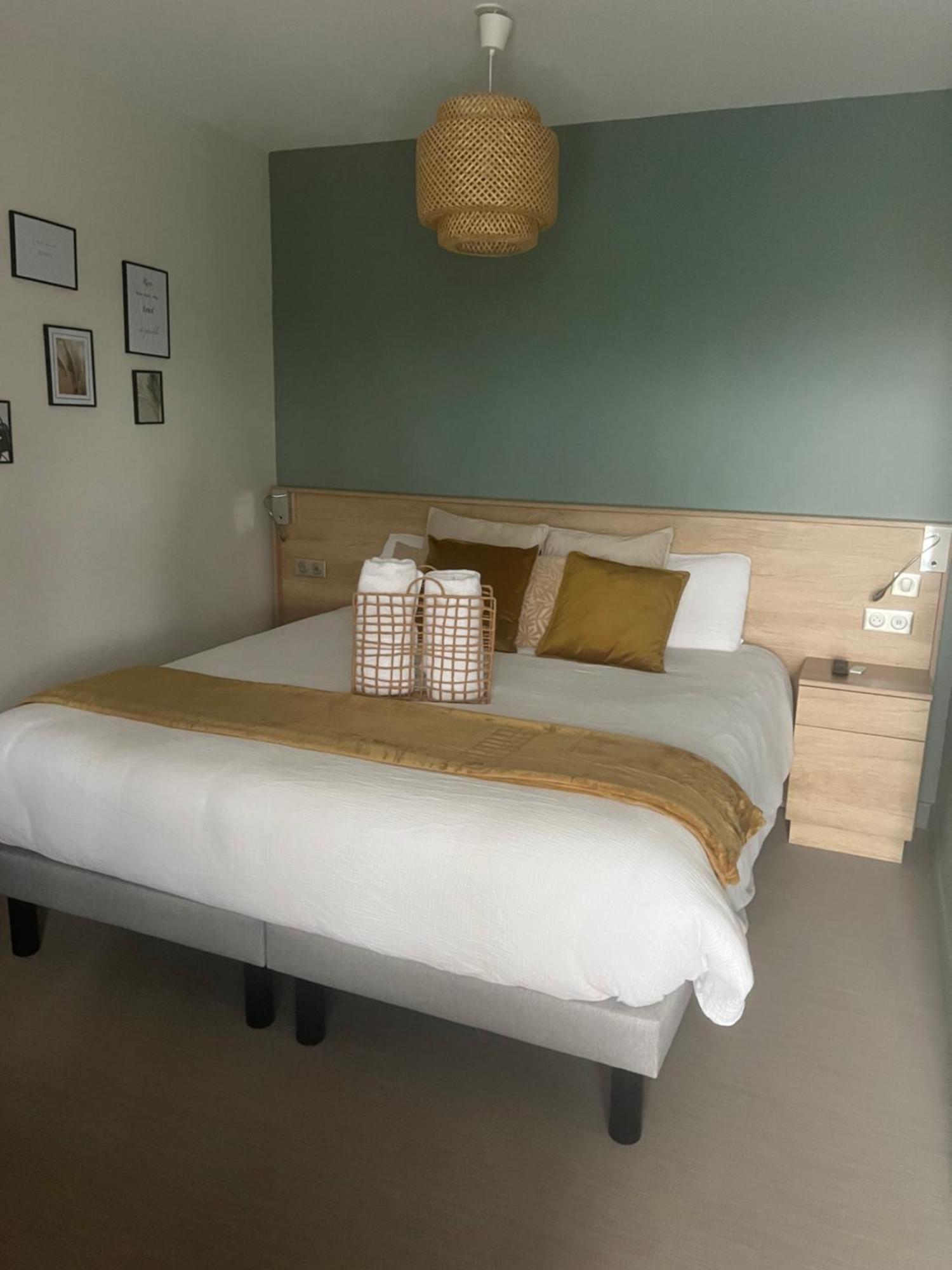 Chambre Privatisee L'Ermitage Vue Sur La Mayenne Chateau-Gontier Ngoại thất bức ảnh